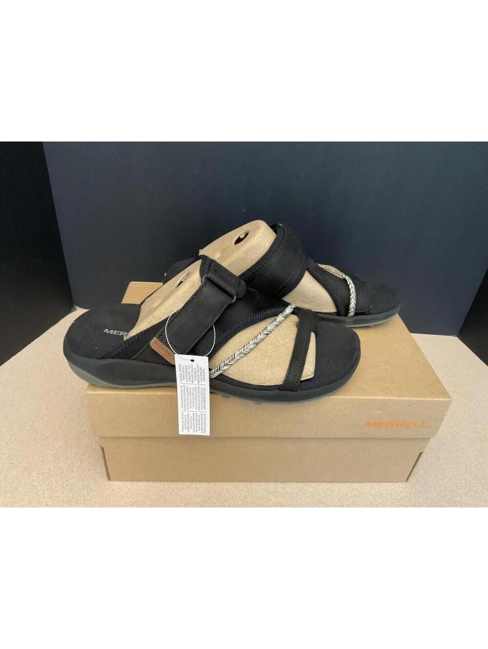 New! Womens Merrell  Terran 4 Black Slide Sandals. Size 7 Wide. Nice Sandals!
